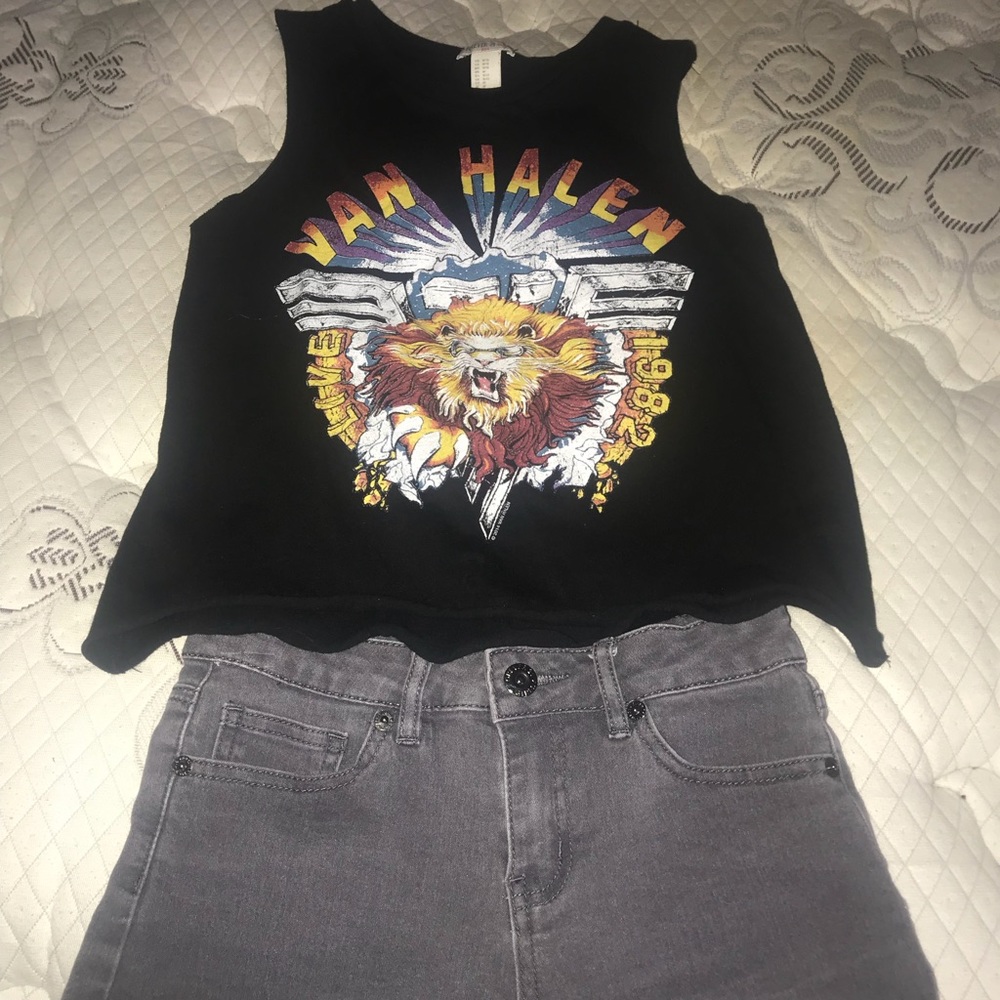 Girls forever 21 top and shorts size 9/10